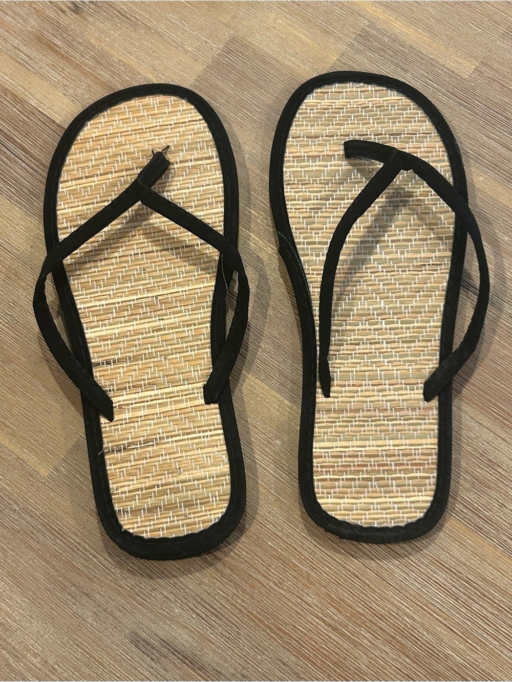 NWOT Women's Black Strap Straw-Style Sandals